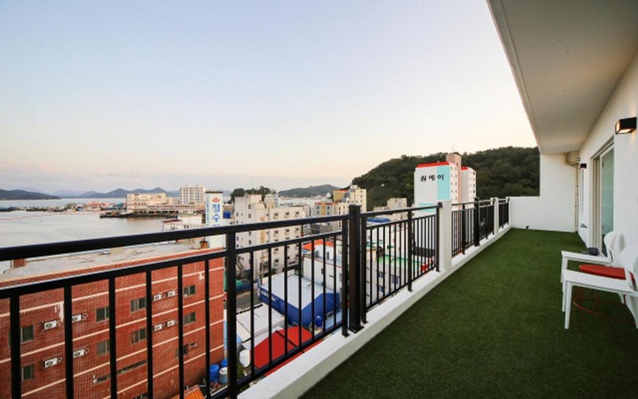 Hotel Pier 48 Tongyeong Exterior foto